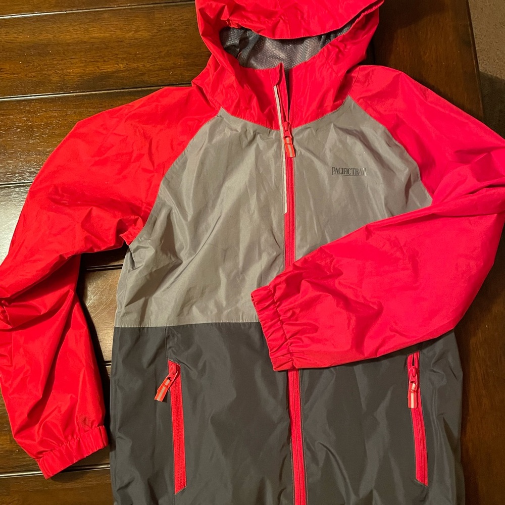 Pacific Trail light weight youth Large Jacket